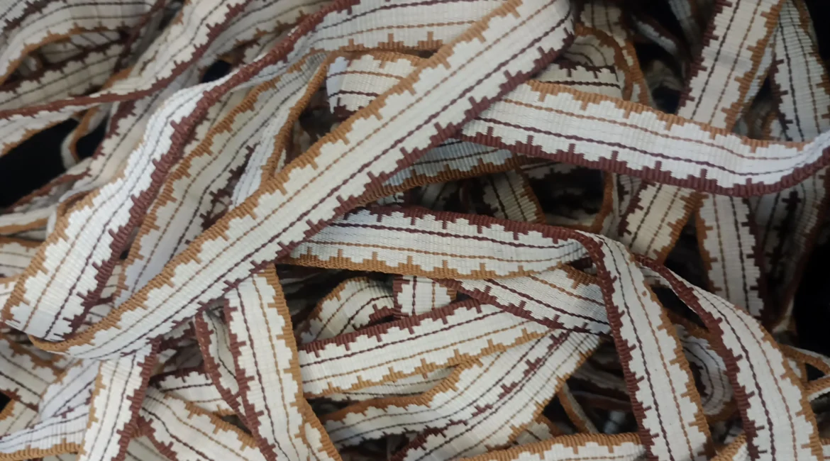 Fitas têxteis para calçados ,confecções,bolsas e calçados